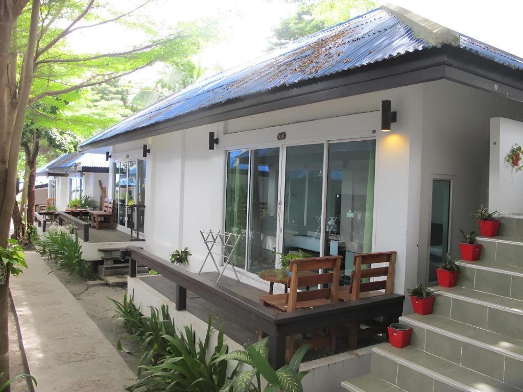 Sawasdee Coco Resort Koh Samet Bagian luar foto